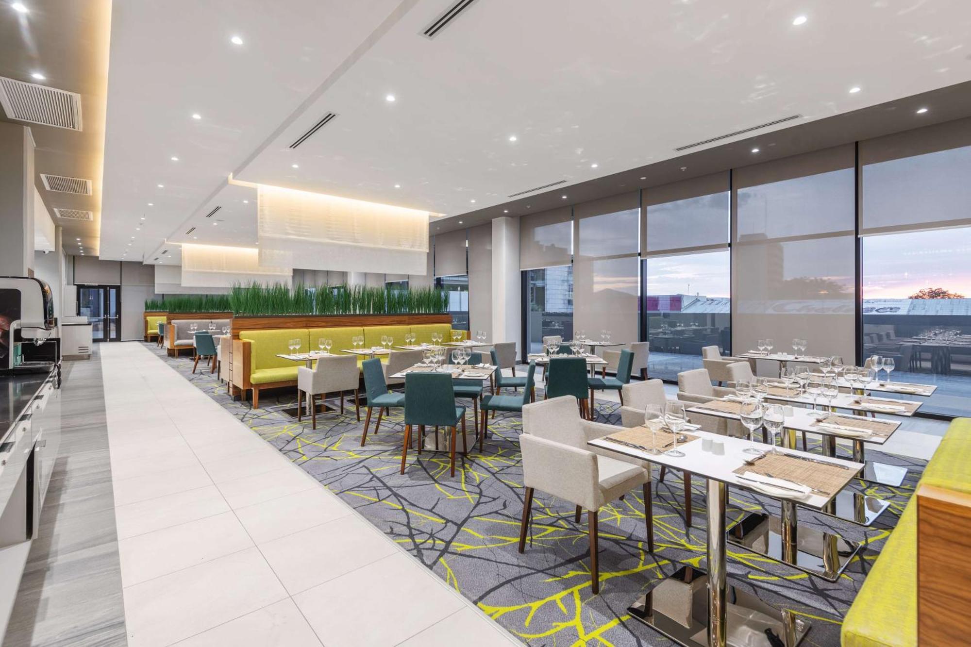 Hilton Garden Inn Windhoek Dış mekan fotoğraf