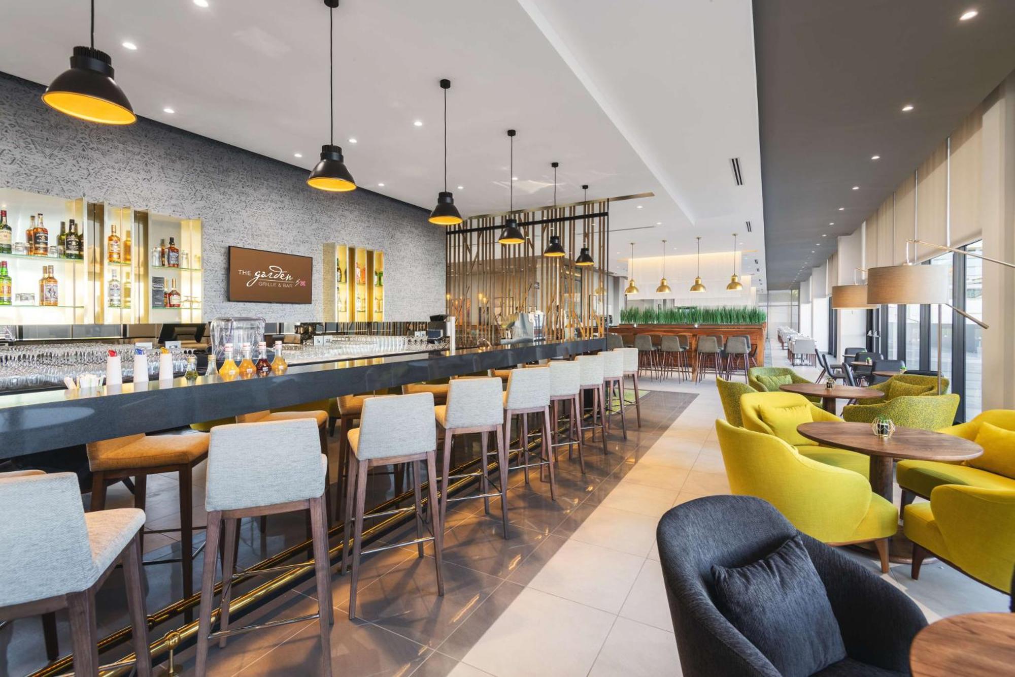 Hilton Garden Inn Windhoek Dış mekan fotoğraf